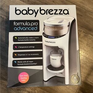 Never opened Baby Brezza Formula Pro Advanced